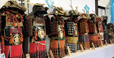 市役所での甲冑展示会